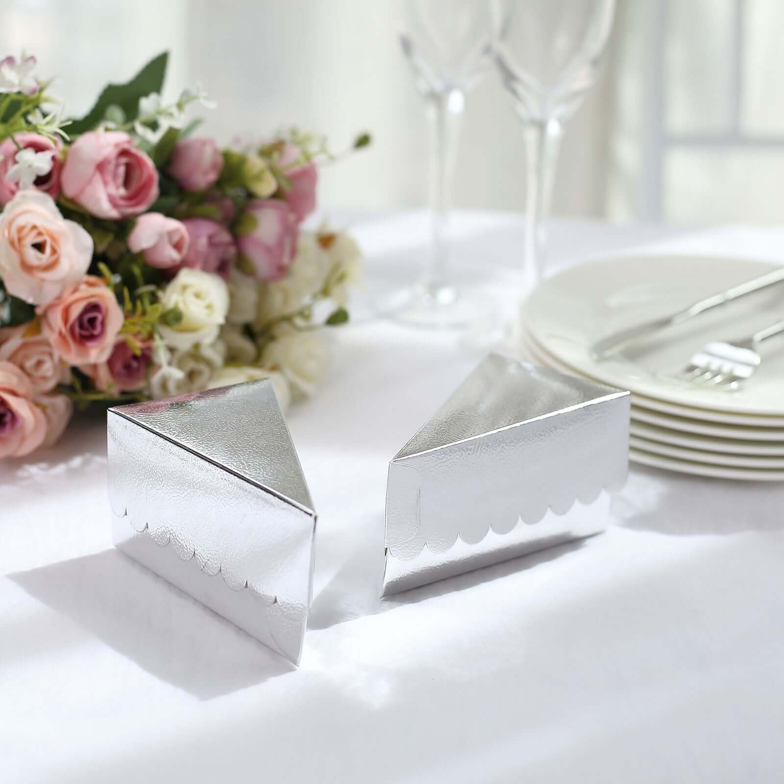 10-Pack Cardstock Triangle Cake Slice Boxes Silver with Scalloped Top 4"x2.5"
